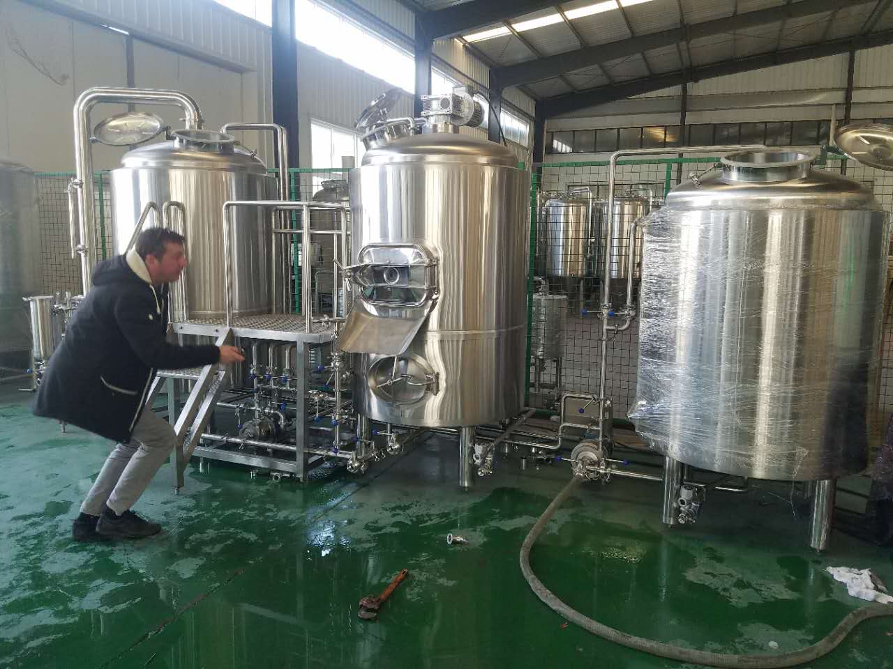 Birra eXit Brewery In Italy 500L Beer Brewing Equipment